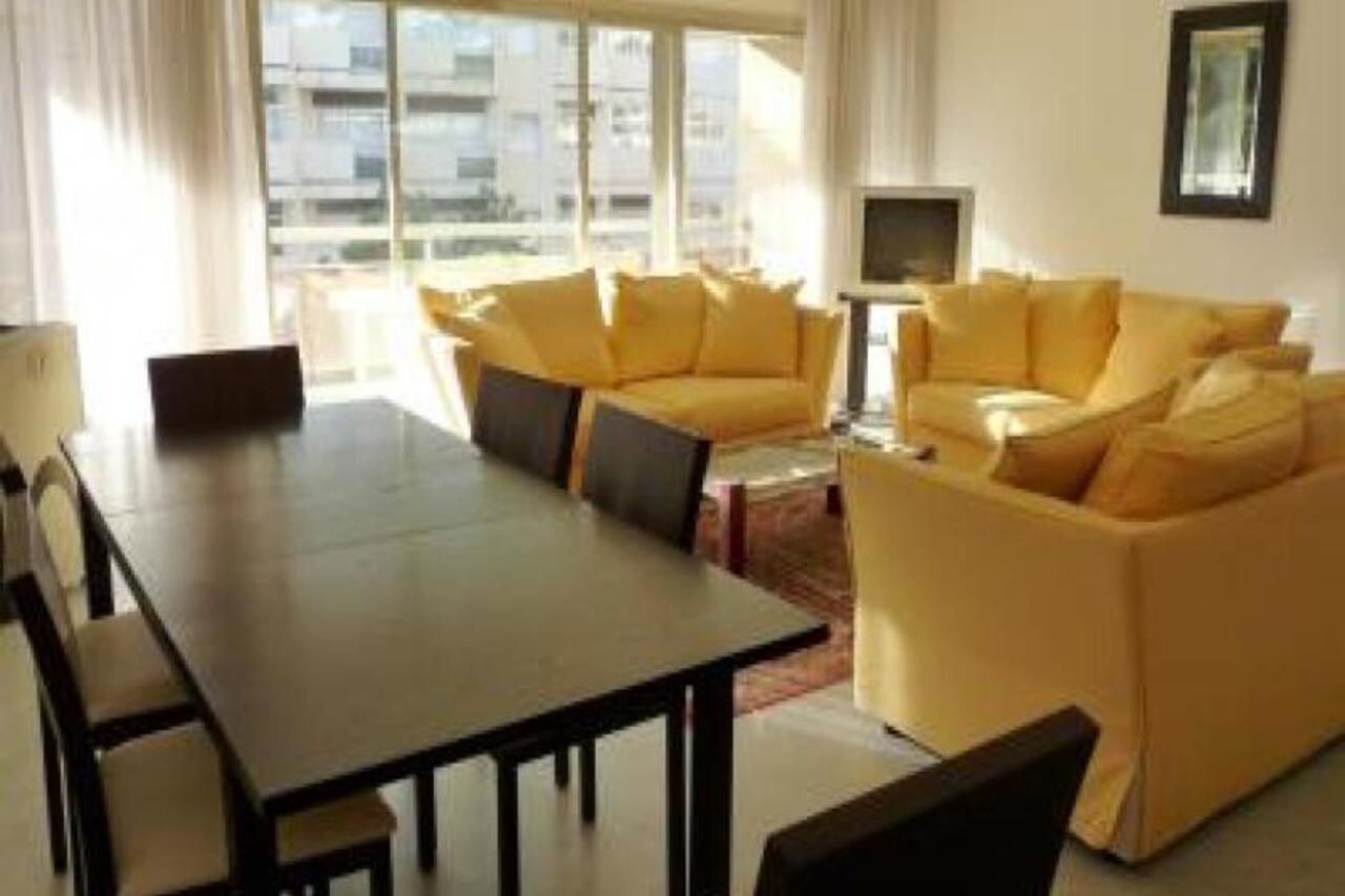 Dumas Apartment